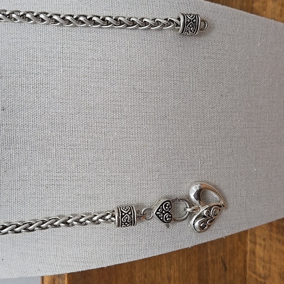 STAINLESS STEEL HEART PENDANT NECKLACE - Picture 4 of 4